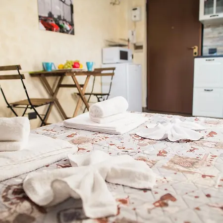 Correggio Apartment